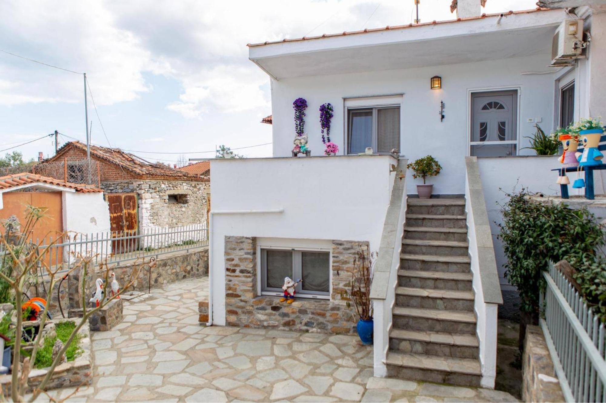 Titika House Casă la țară